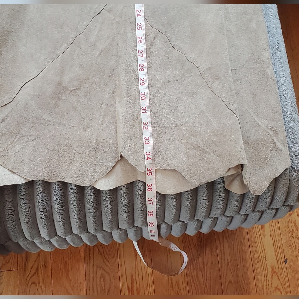 Tan Suede Skirt by Terry Lewis - Picture 7 of 11